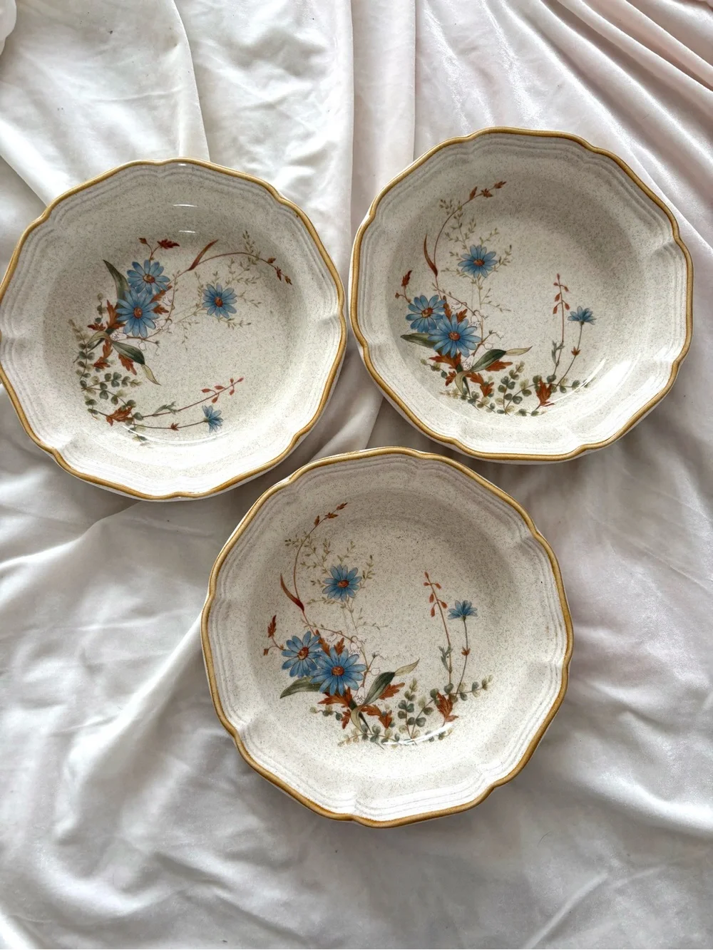 Vintage 70s Mikasa blue daisies bowls set of 3 dinner dining ware home decor
